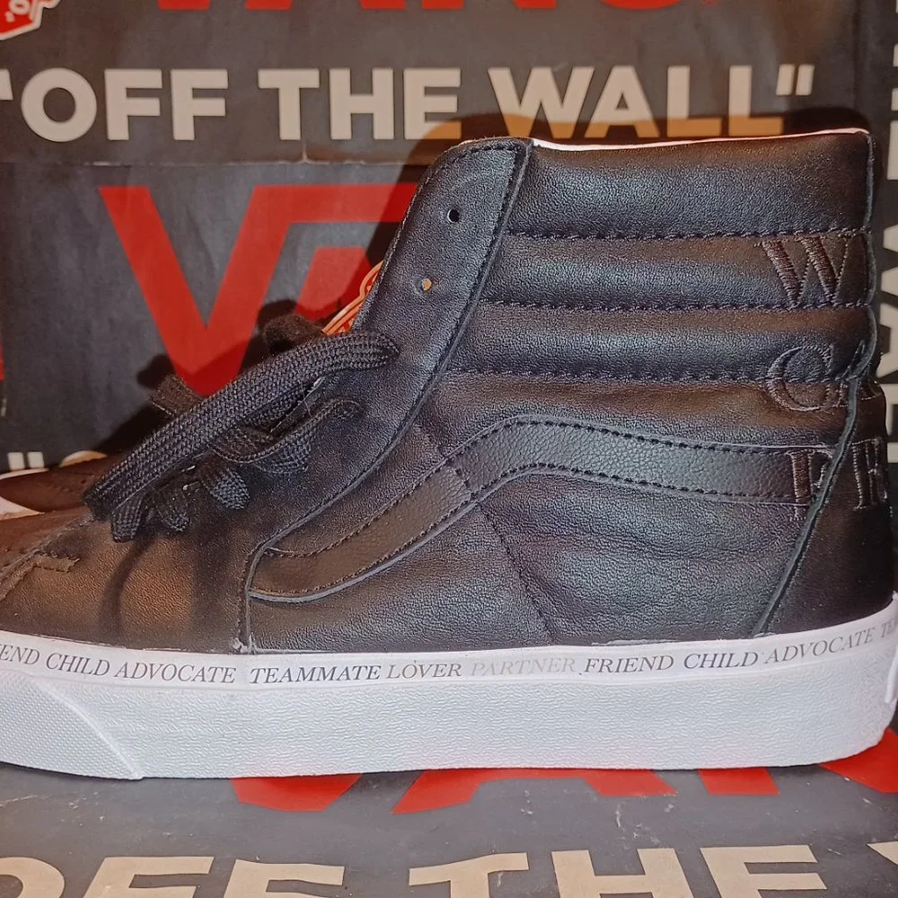 Vans Men's 9.5/Women's 11 Sk8-Hi Divine Energy VN0A7Q5NB6L